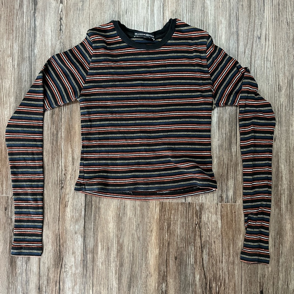 Brandy Melville long sleeve crop top